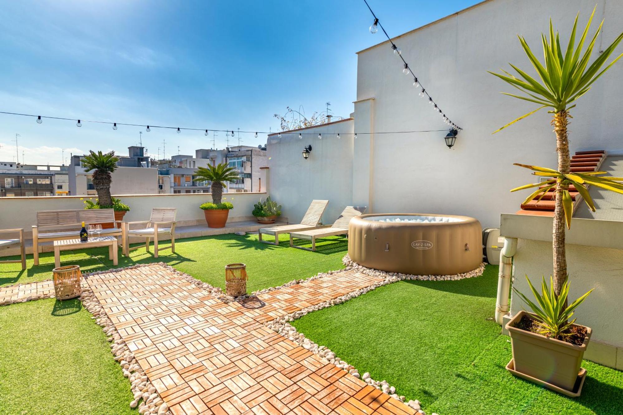 150Mq Rooftop Paradise - Spacious Private Terrace Bari Exterior foto