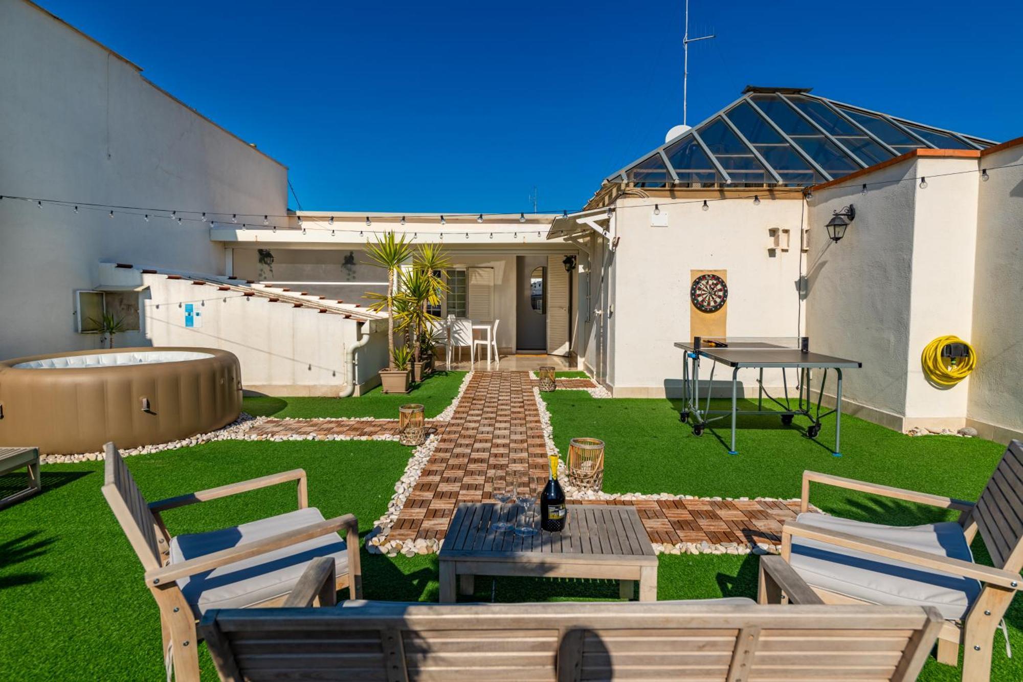 150Mq Rooftop Paradise - Spacious Private Terrace Bari Exterior foto
